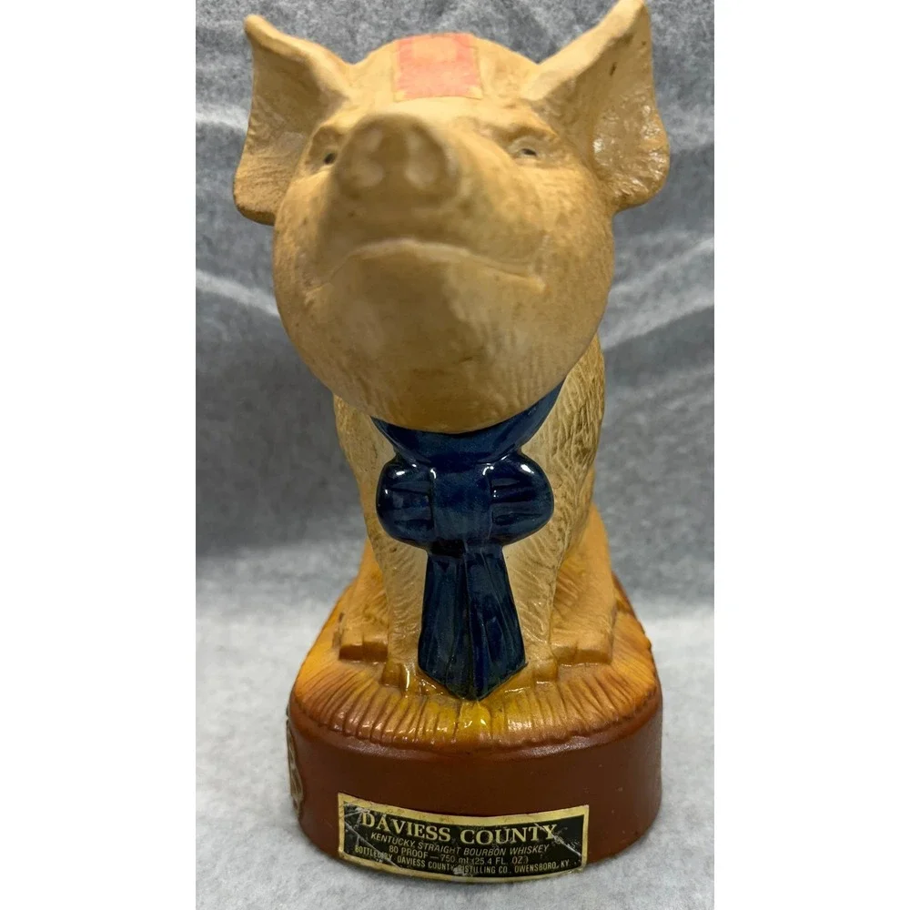 Vintage Daviess County The Iowa Hog Bourbon Whiskey Decanter Pig Collectible